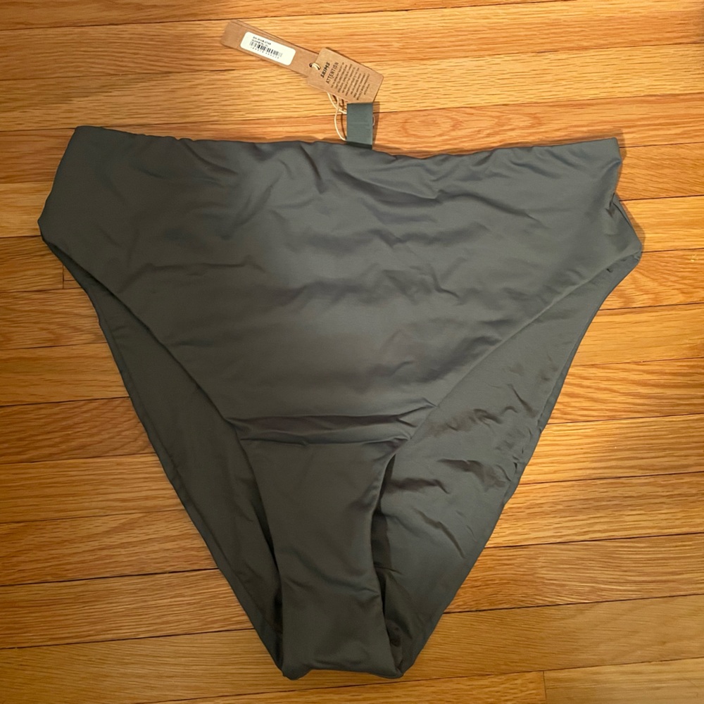 NWT SKIMS mid waist swim bottom